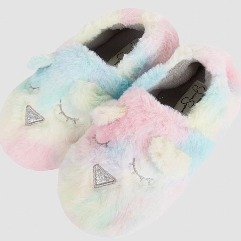 Jessica Simpson NWT Girl's Plush Slippers with Memory Foam size XL (4-5)
